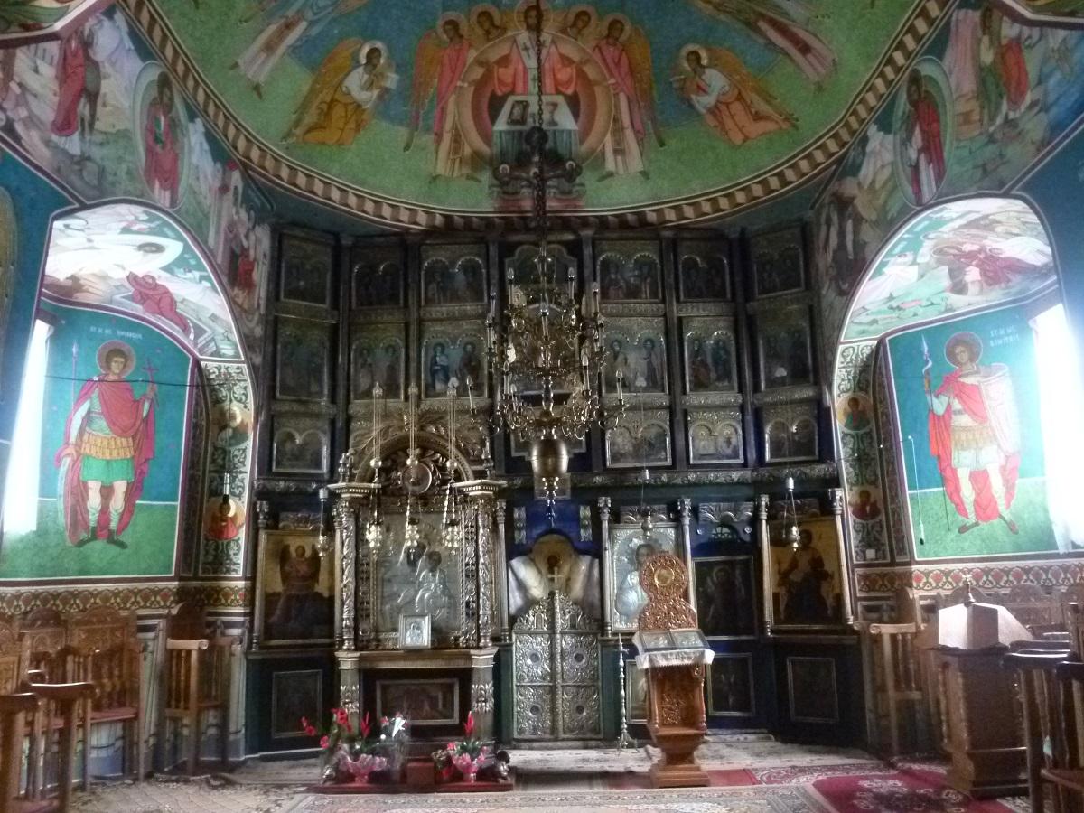 Biserica - interior